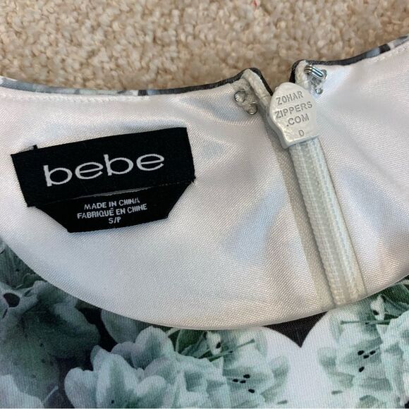 BEBE women’s blue green floral short sleeve skater dress Sz S - Picture 8 of 13